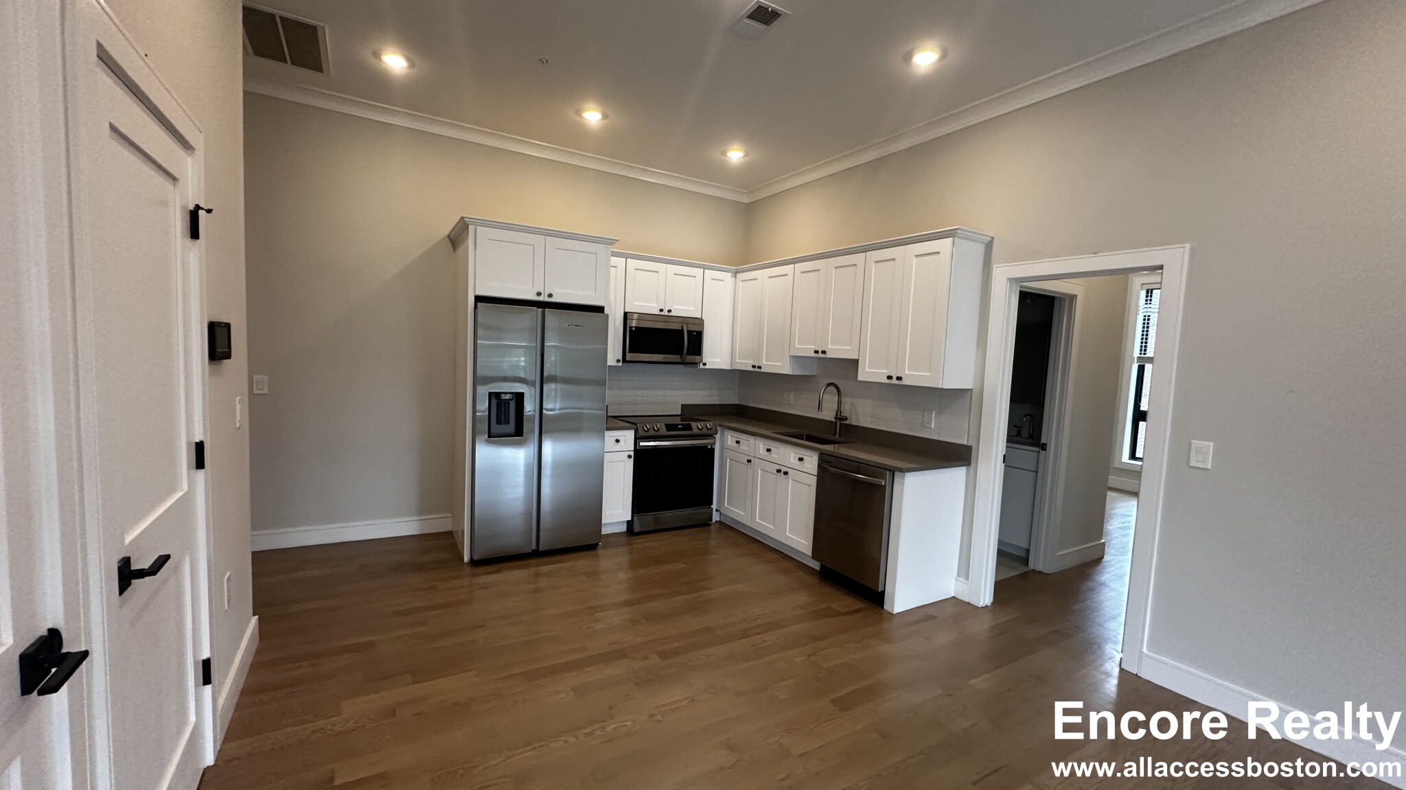 16 Highgate St, Allston