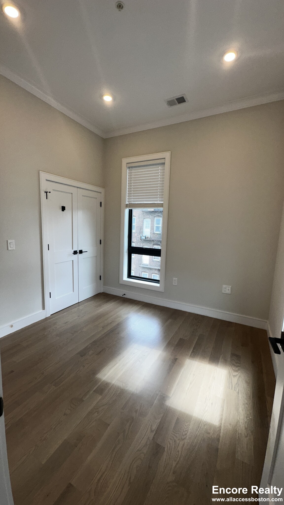 16 Highgate St, Allston