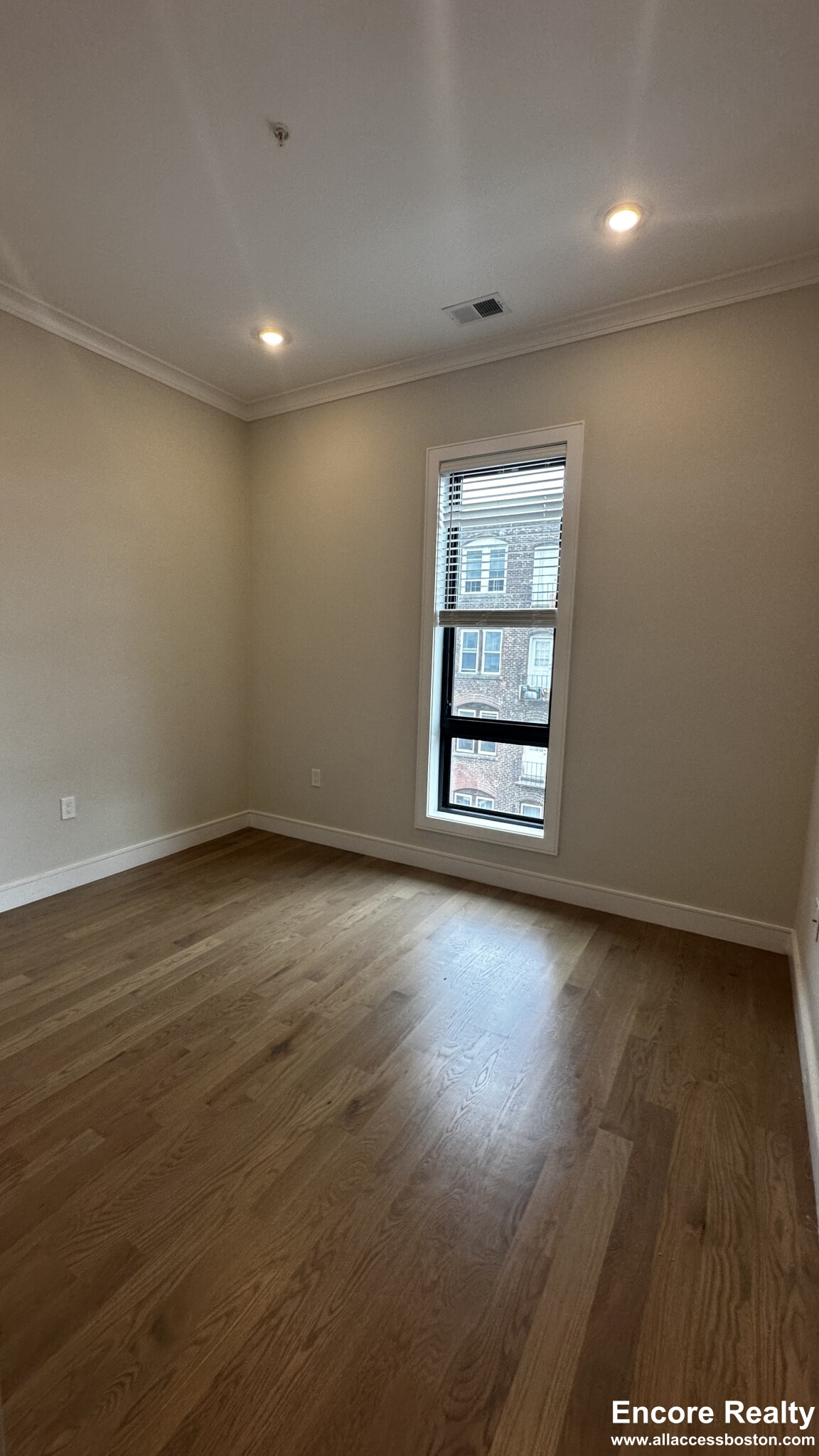 16 Highgate St, Allston