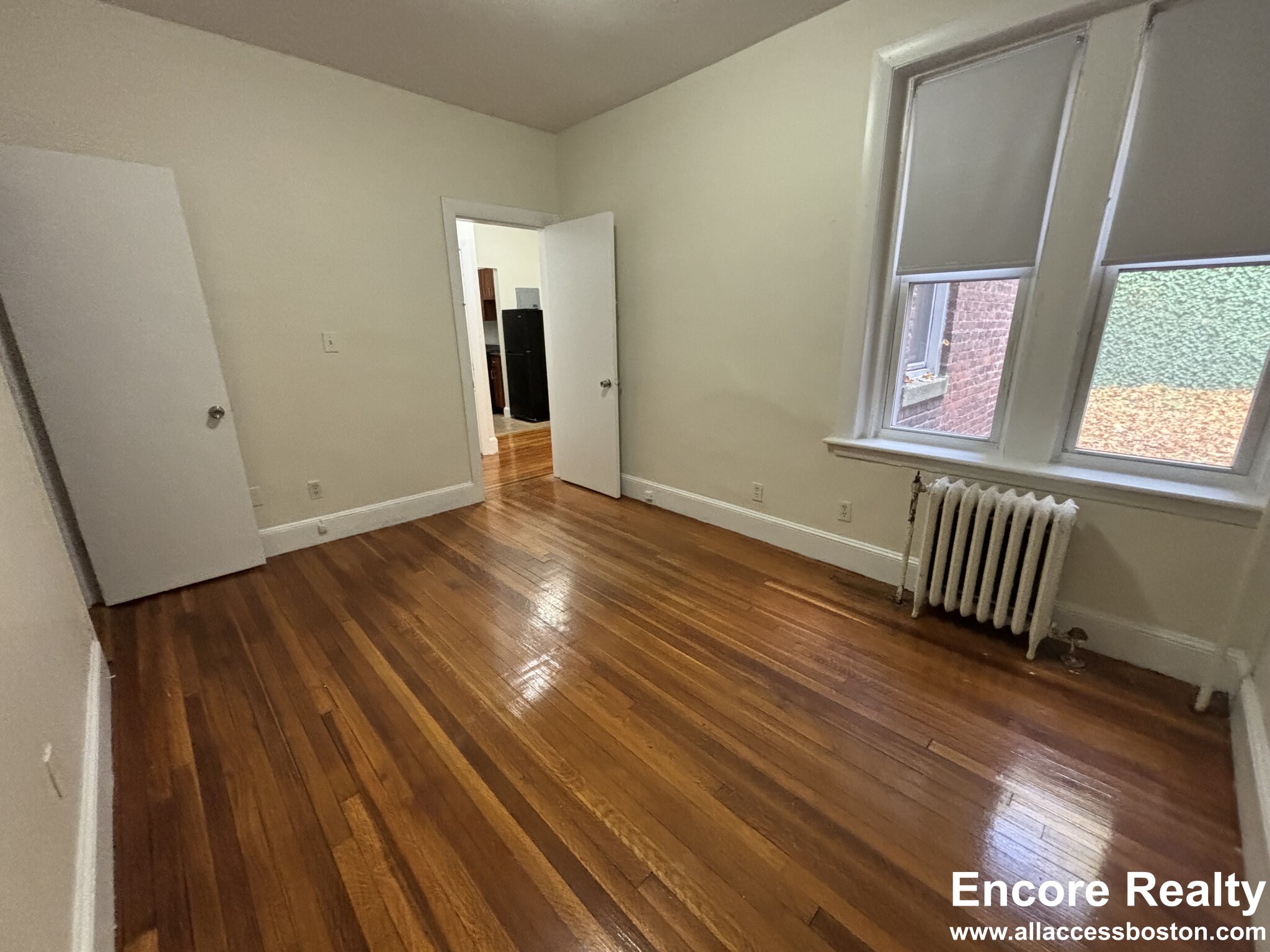 33 Lancaster Ter, Corey Hill