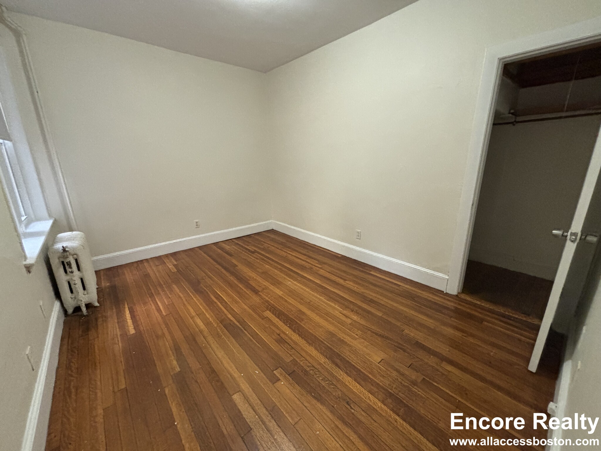 33 Lancaster Ter, Corey Hill