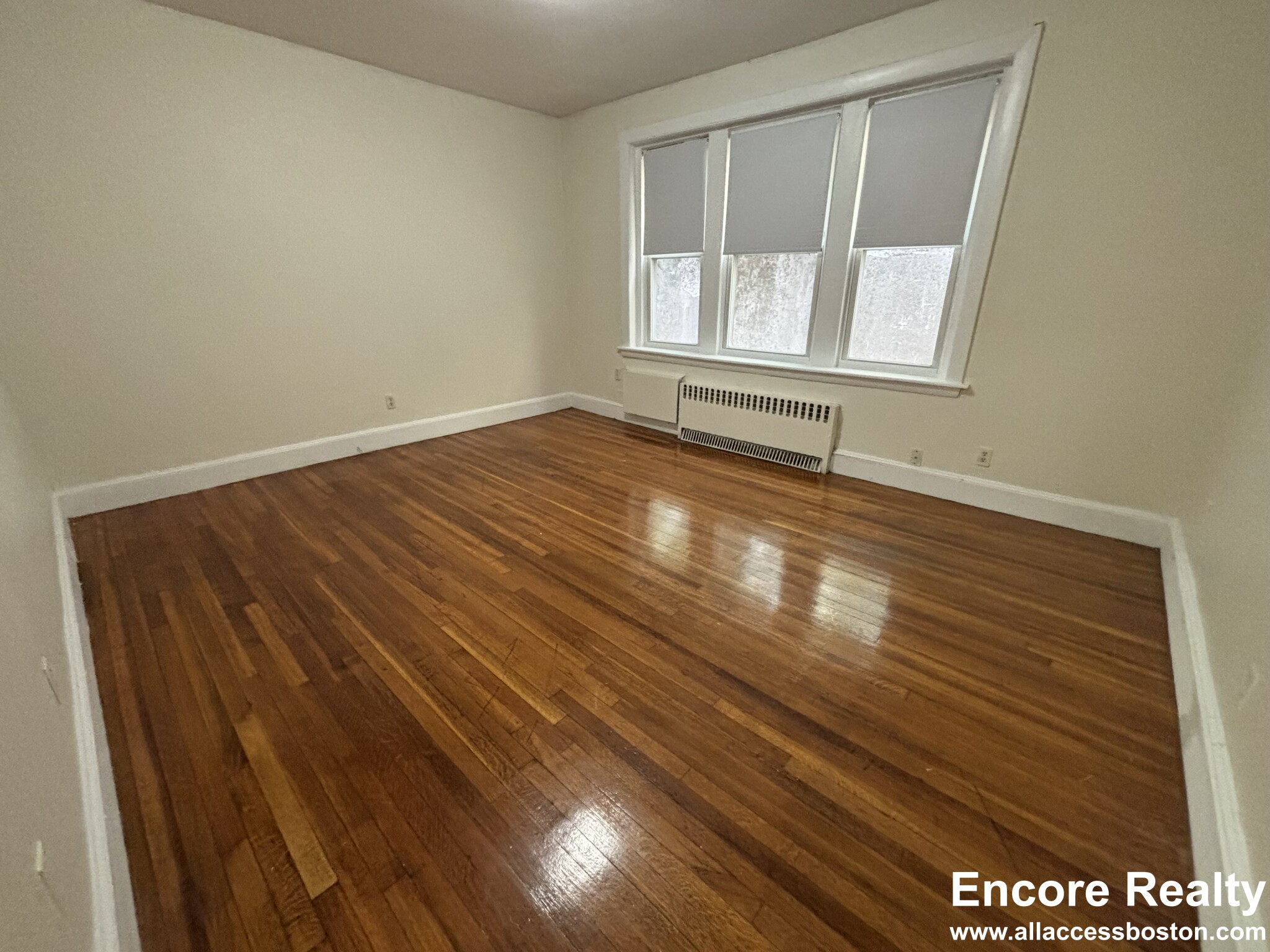 33 Lancaster Ter, Corey Hill