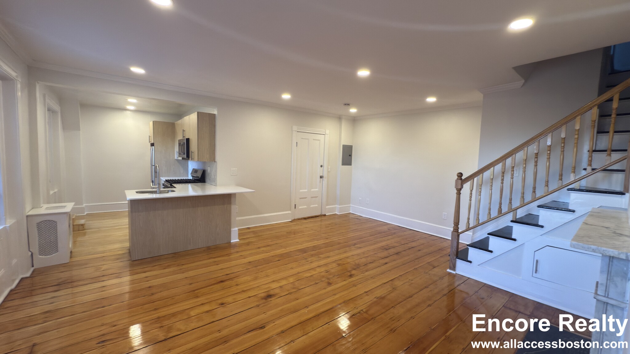 2 Joy St, Beacon Hill