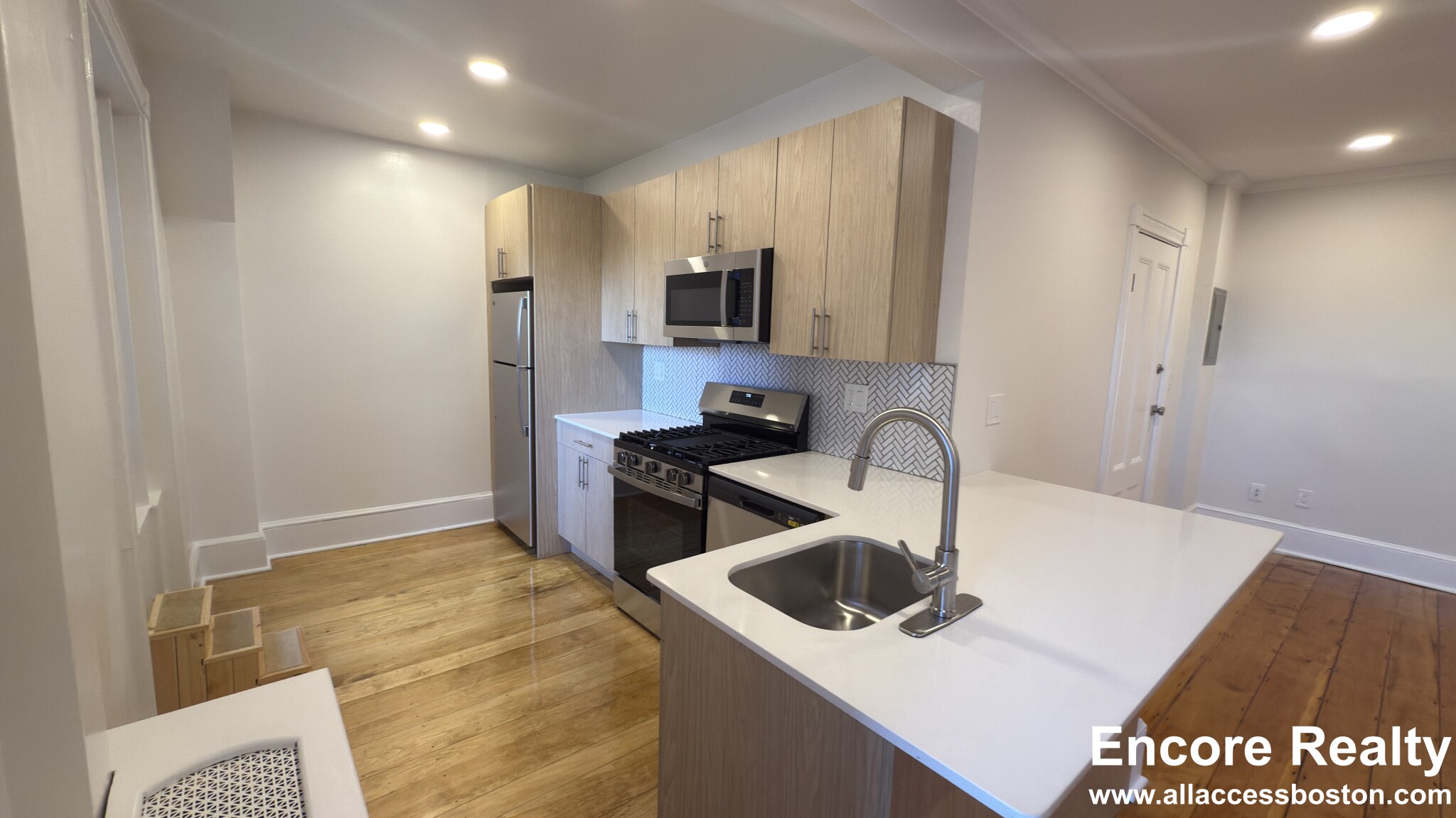 2 Joy St, Beacon Hill