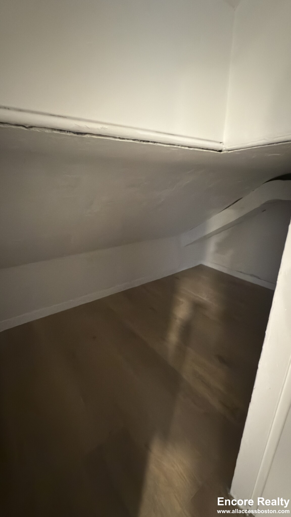 2 Joy St, Beacon Hill