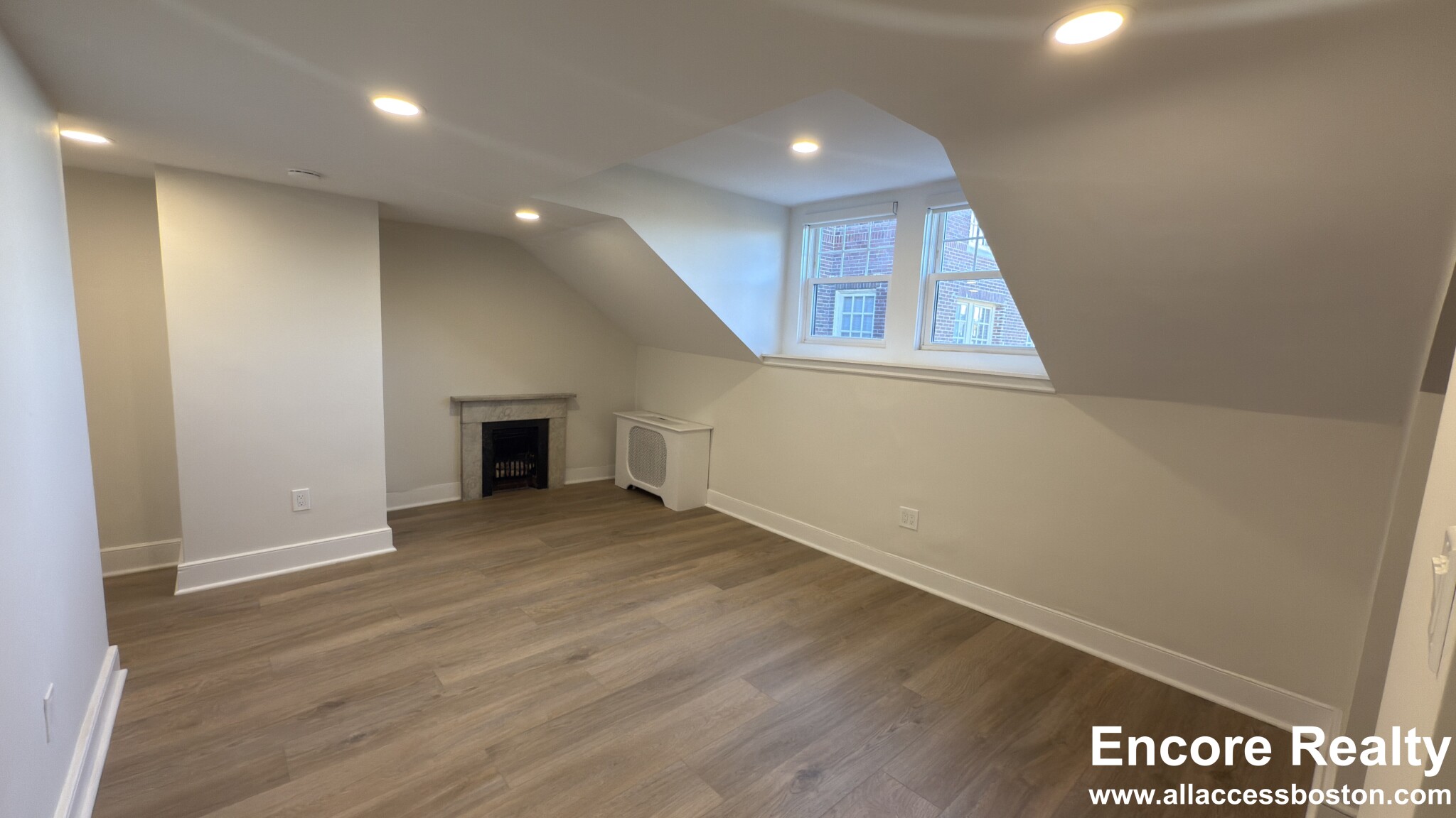 2 Joy St, Beacon Hill