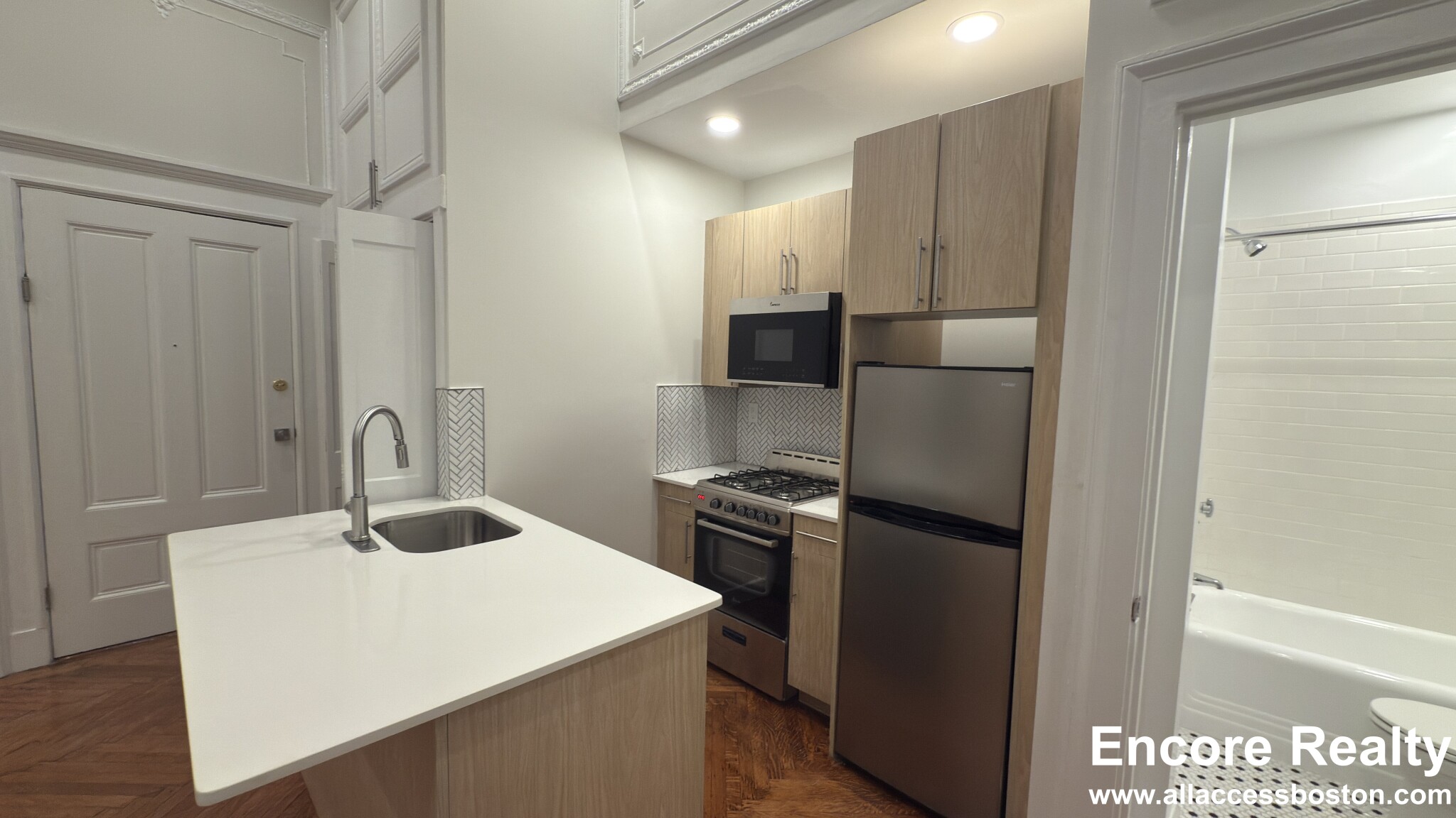 2 Joy St, Beacon Hill