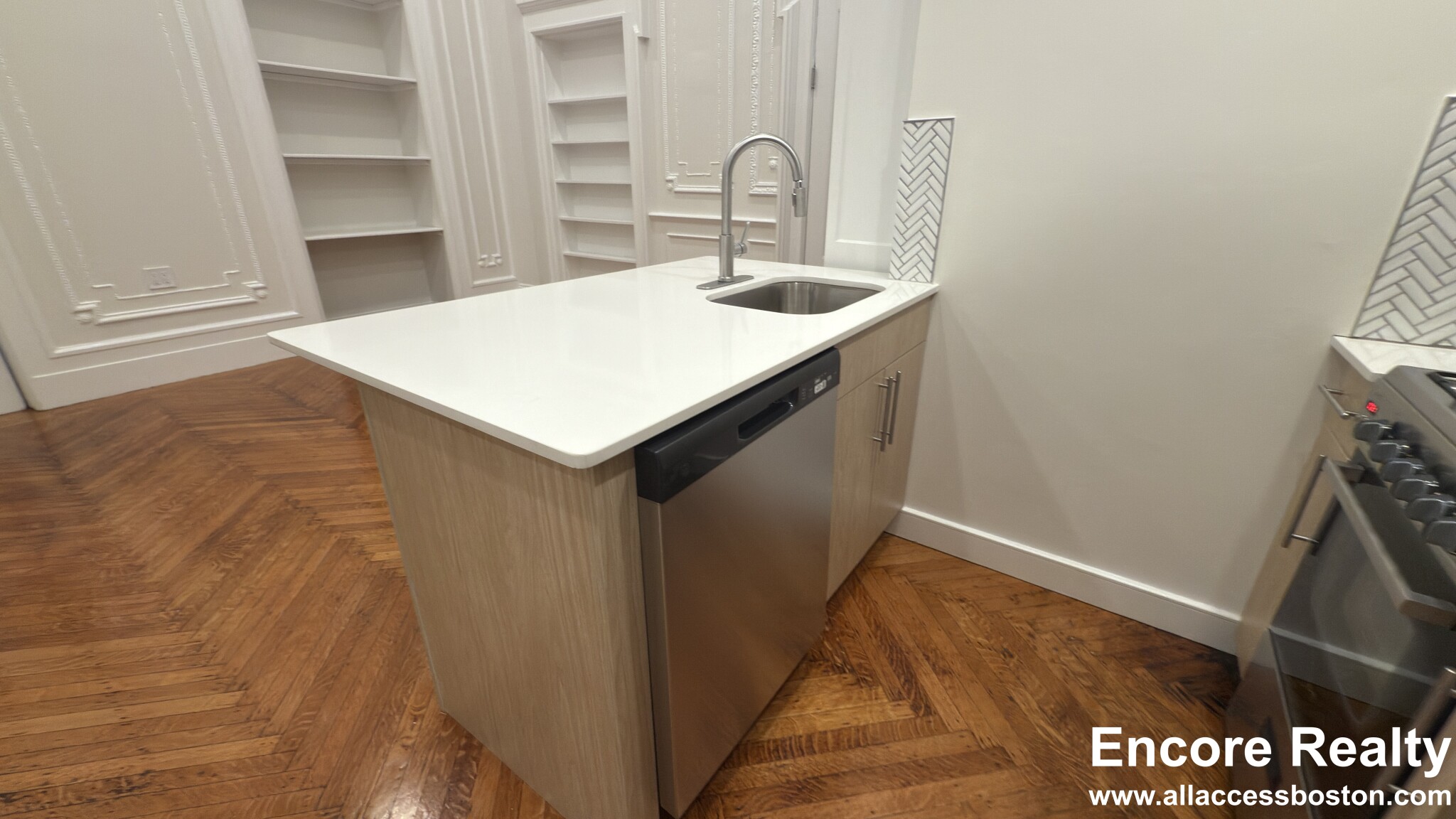 2 Joy St, Beacon Hill