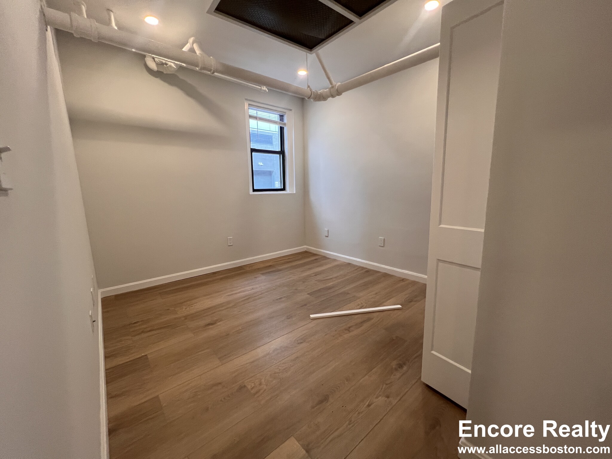 19 Peterborough St, Fenway