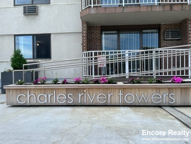 131 Coolidge Ave, Watertown