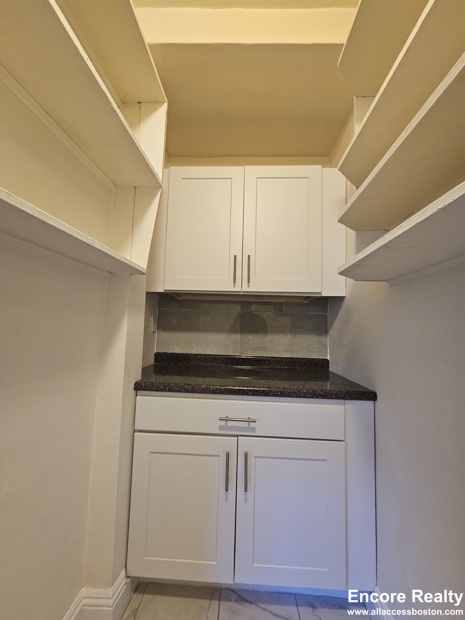 131 Washington St, Brighton