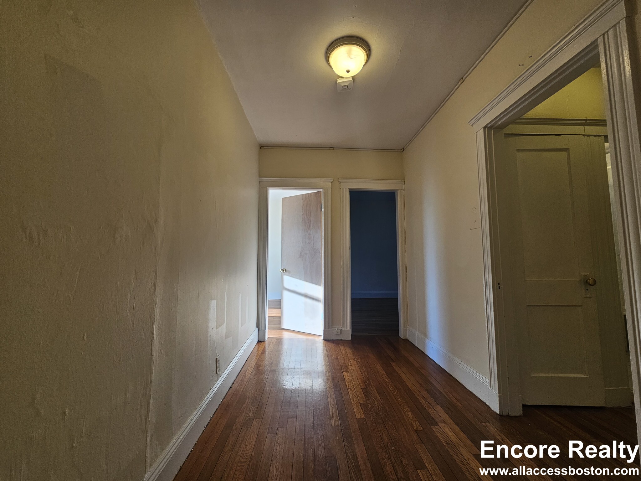 131 Washington St, Brighton