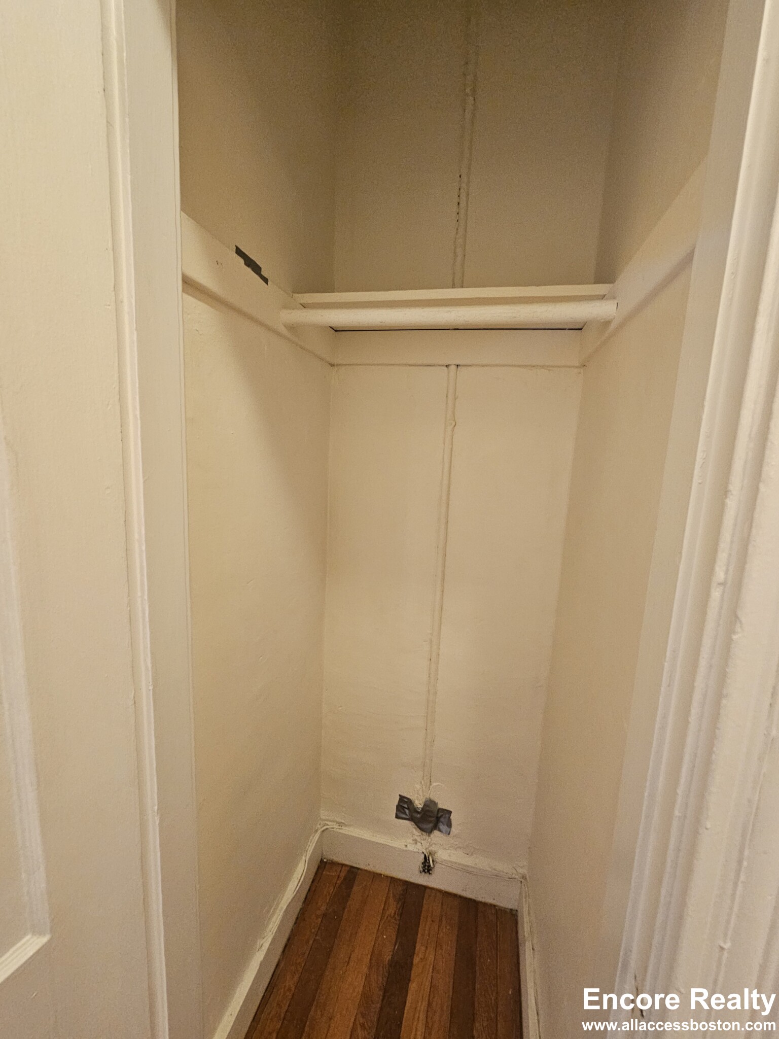 131 Washington St, Brighton