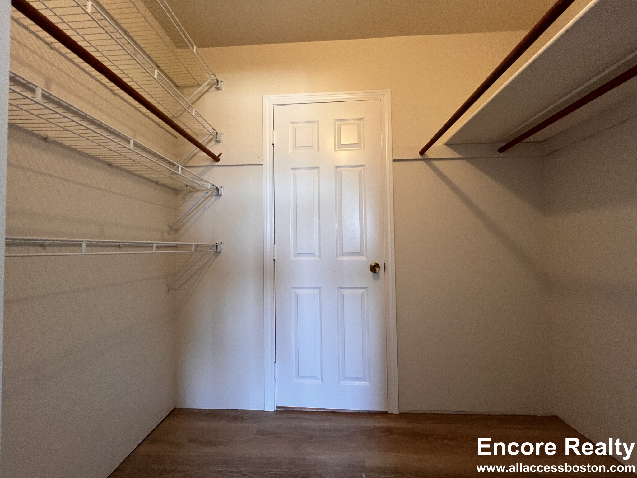 131 Coolidge Ave, Watertown