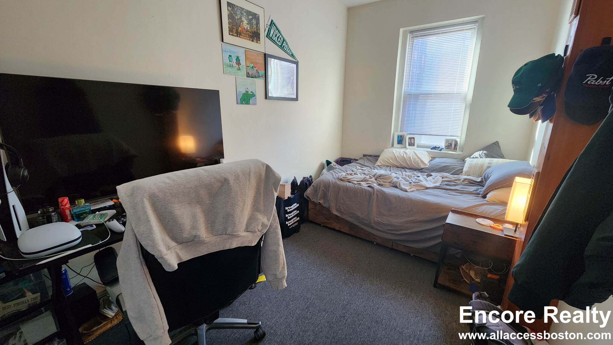 19 Aberdeen St, Fenway