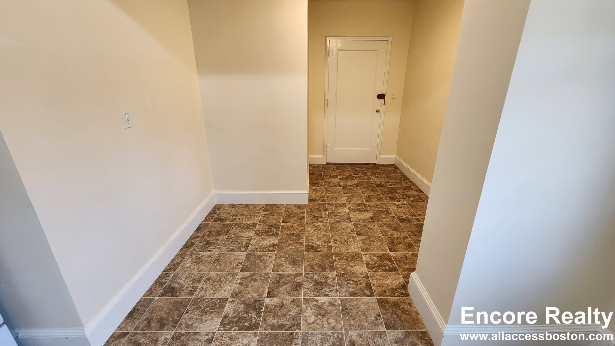 550 Belmont St, Watertown