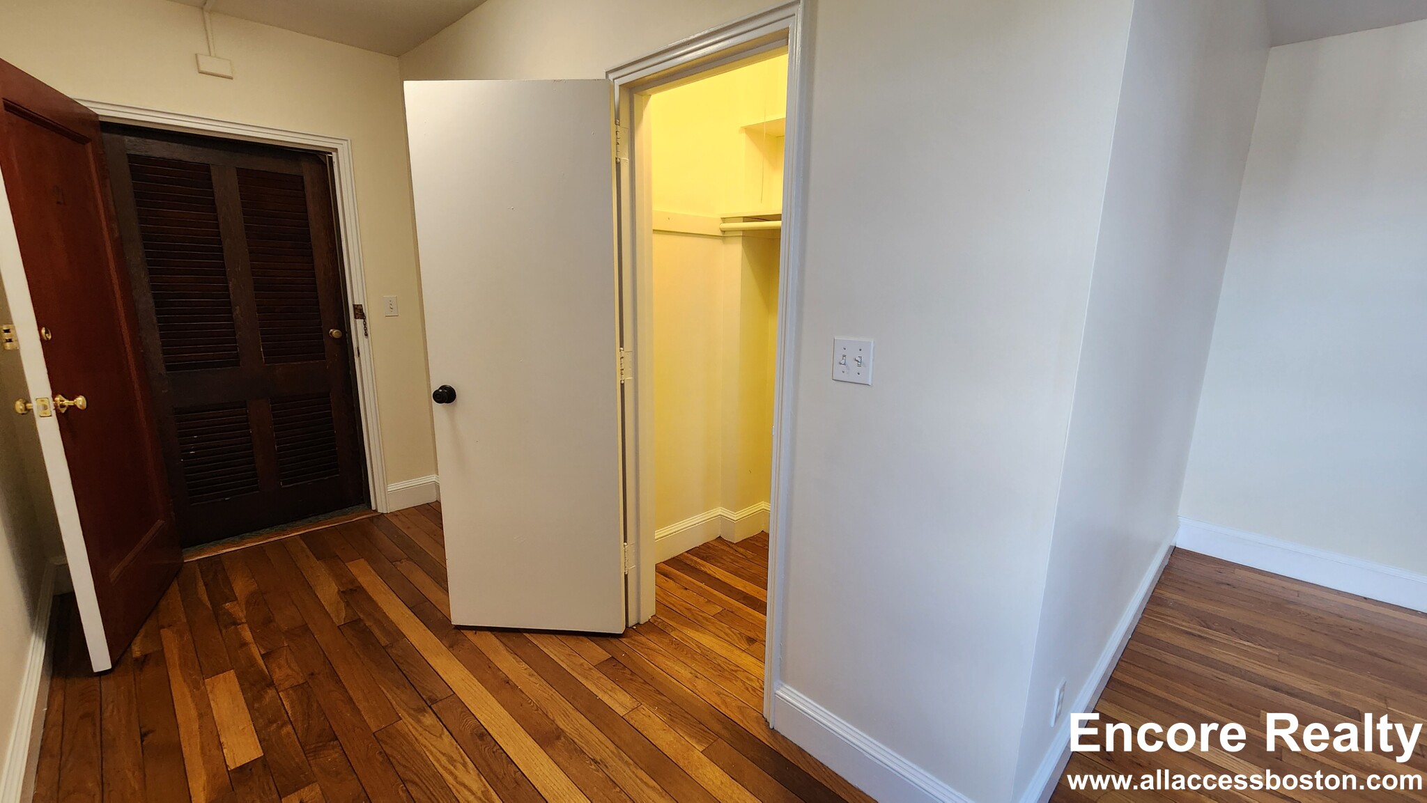 550 Belmont St, Watertown