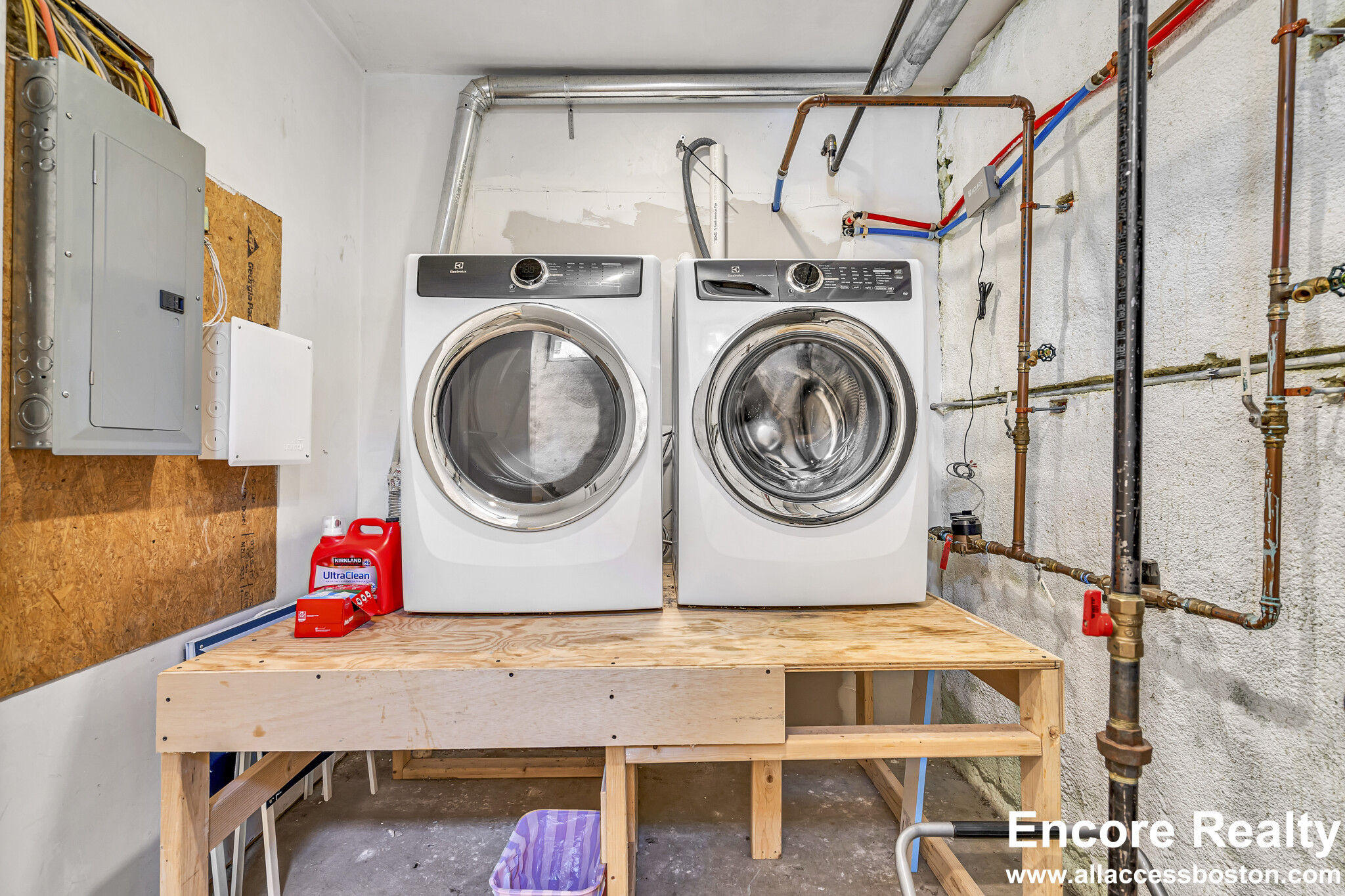 10 Bradbury , Boston - Allston, MA 02134 10 Bradbury , Boston - Allston, MA 02134