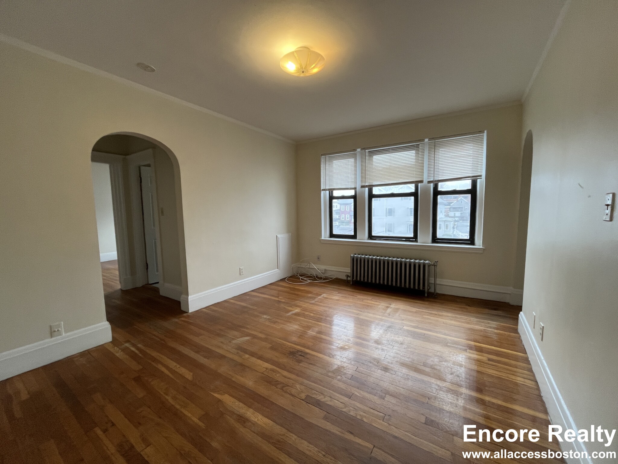 349 Pleasant St., Malden, MA - 2,050 USD/ month