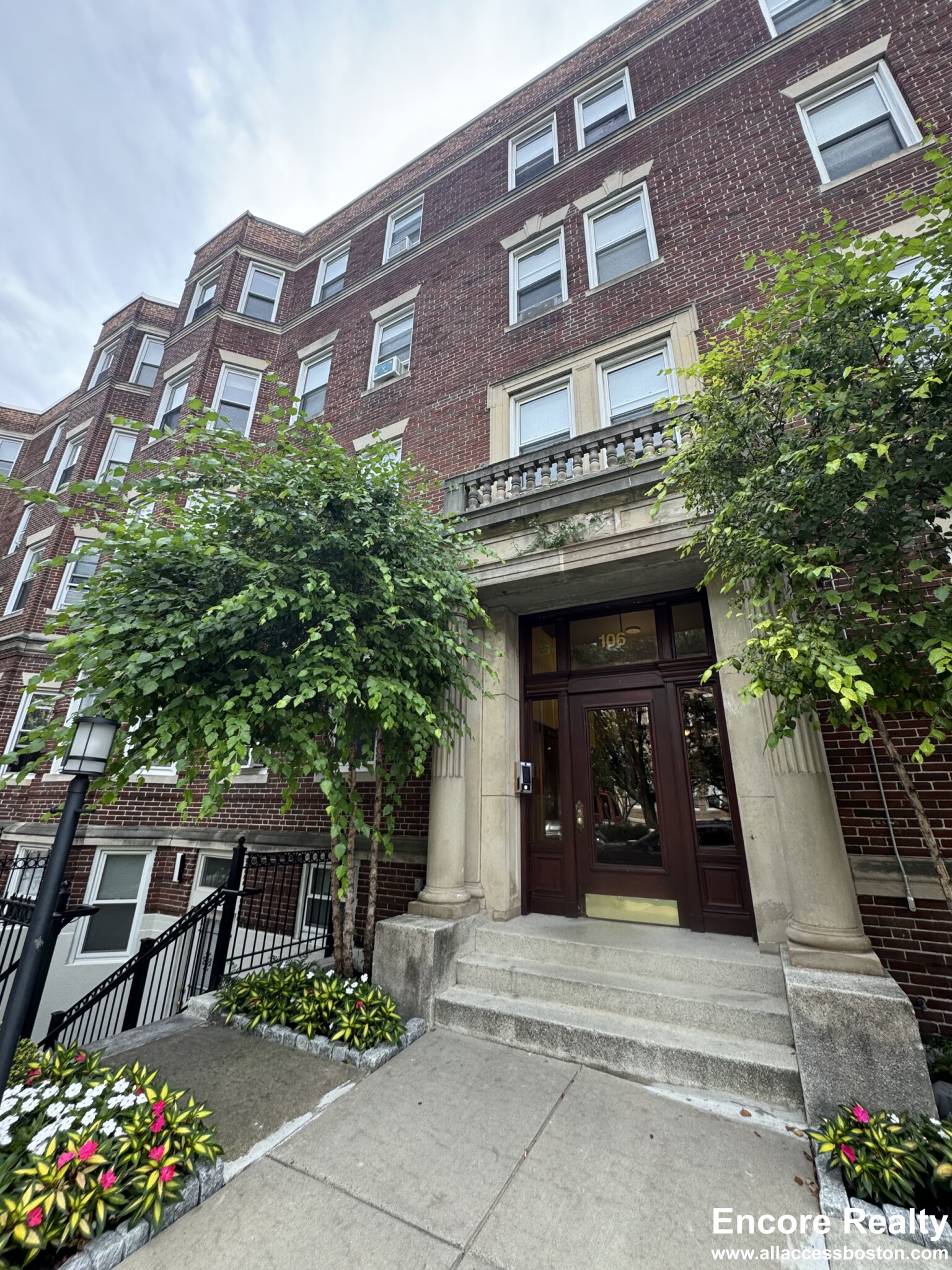 Studio bed, 1 bath apartment for rent at 106 Queensberry St Unit 106-2, Fenway — photo 12 of 14