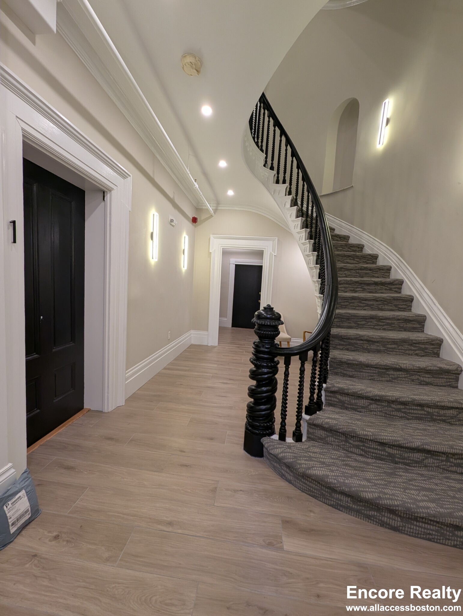 2 Joy St. - 2,800USD / month