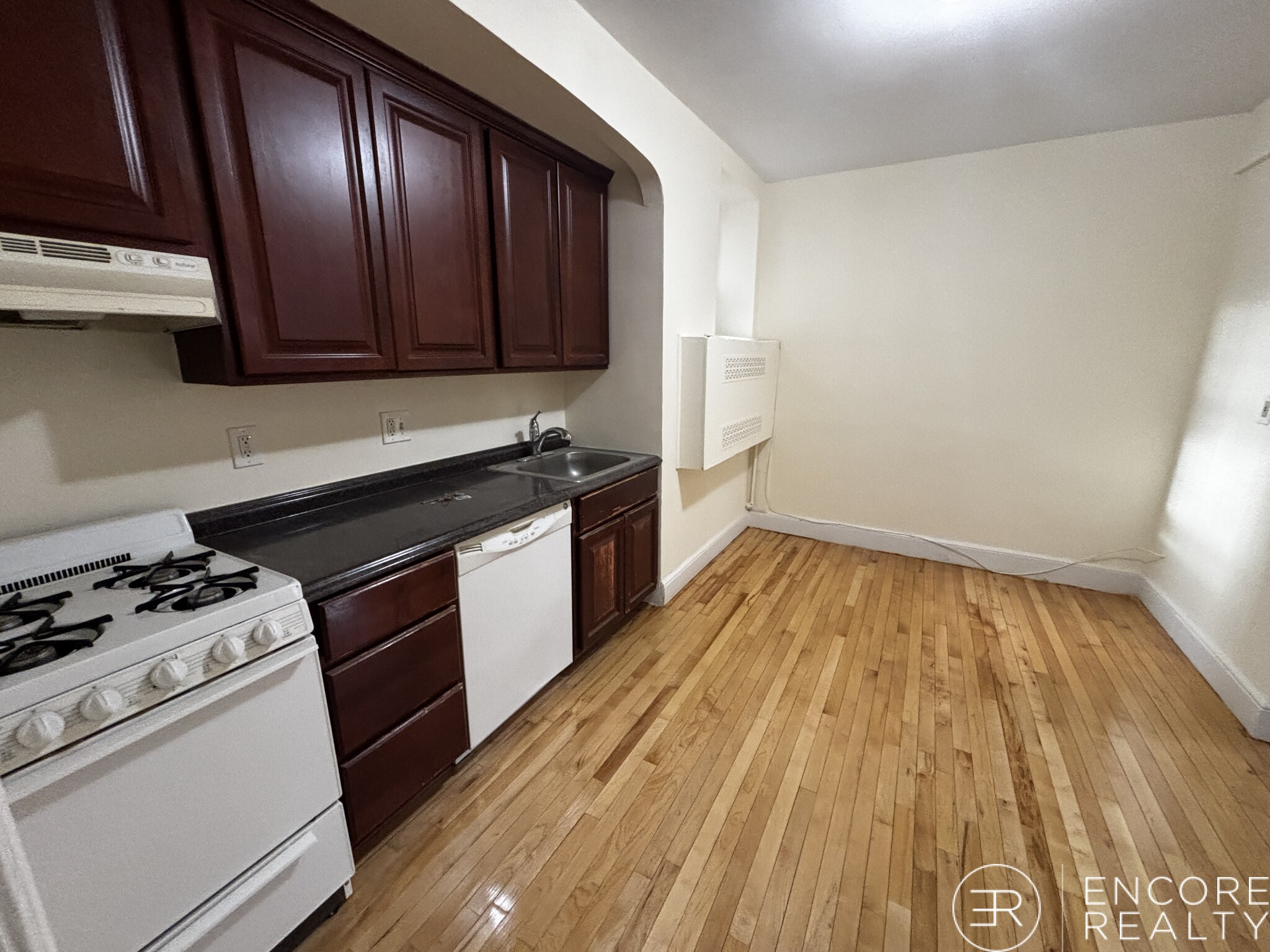 Photos of apartment on Chestnut St.,Brookline MA 02445