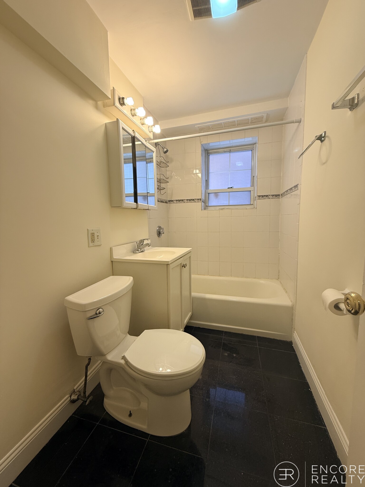 Photos of apartment on Beacon St.,Brookline MA 02446