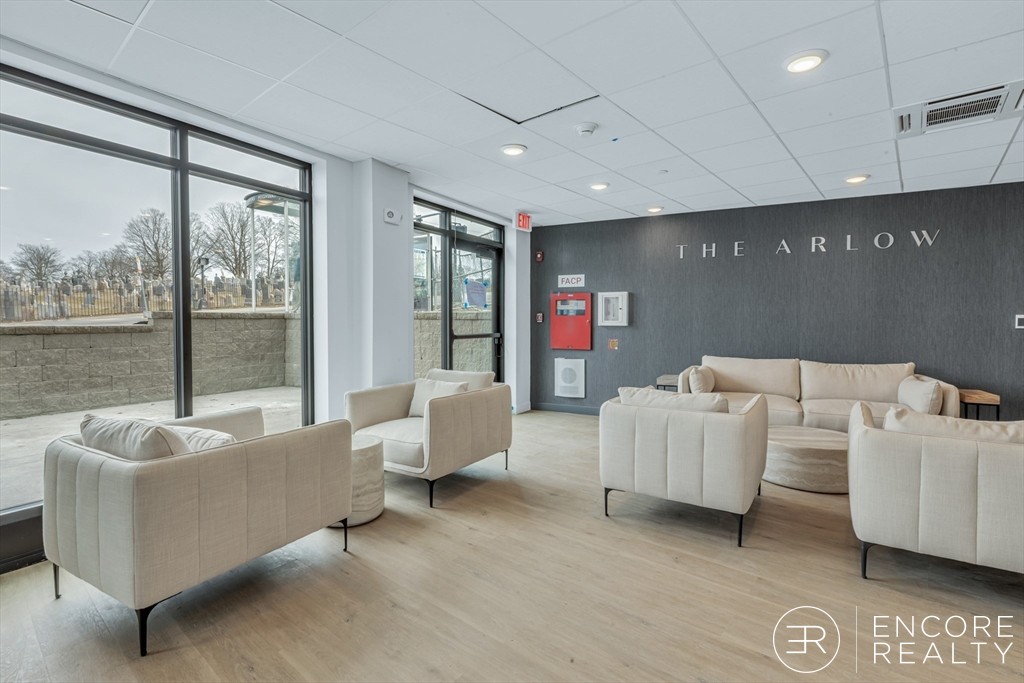 Photos of apartment on Cummins Hwy,Boston MA 02131