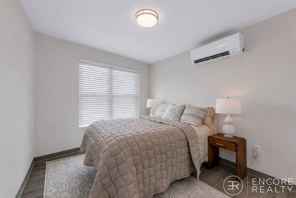 Photos of apartment on Cummins Hwy,Boston MA 02131