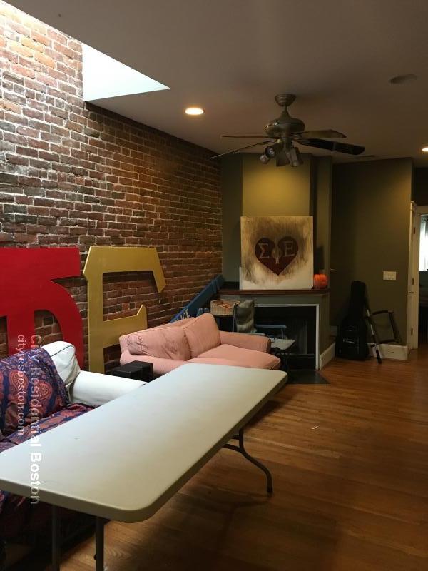 3 bed, 1 bath apartment for rent at 1025 Tremont St Unit 4, South End — photo 14 of 18