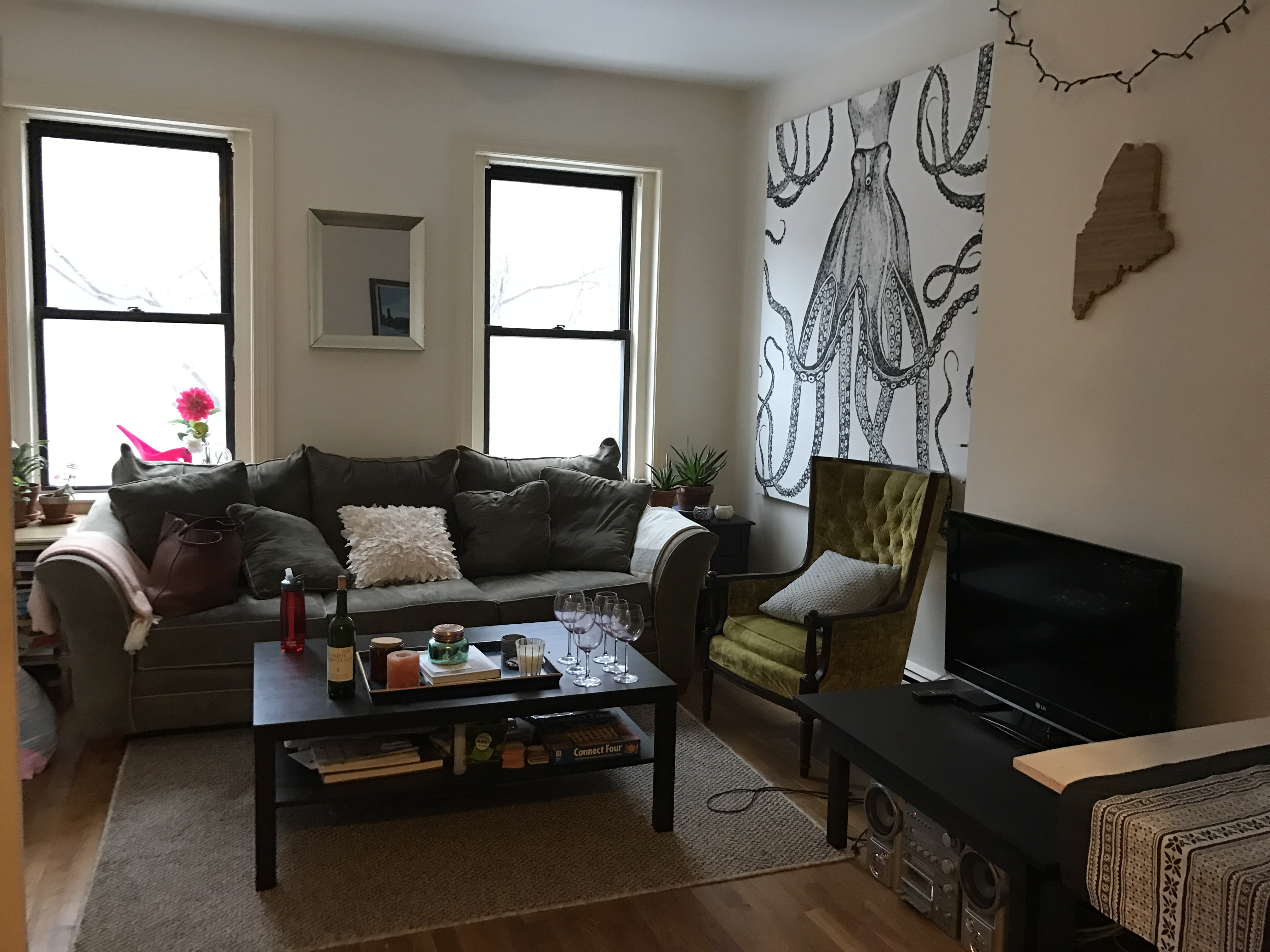 3 bed, 1 bath apartment for rent at 38 Cunard St Unit 2, South End — photo 1 of 11