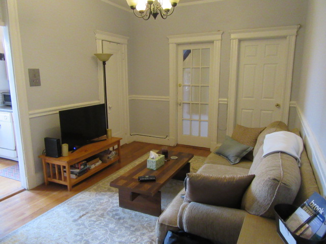 4 bed, 1 bath apartment for rent at 4 Greenway Ct Unit 5, Coolidge Corner — photo 5 of 21