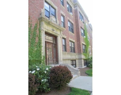 4 bed, 1 bath apartment for rent at 4 Greenway Ct Unit 6, Coolidge Corner