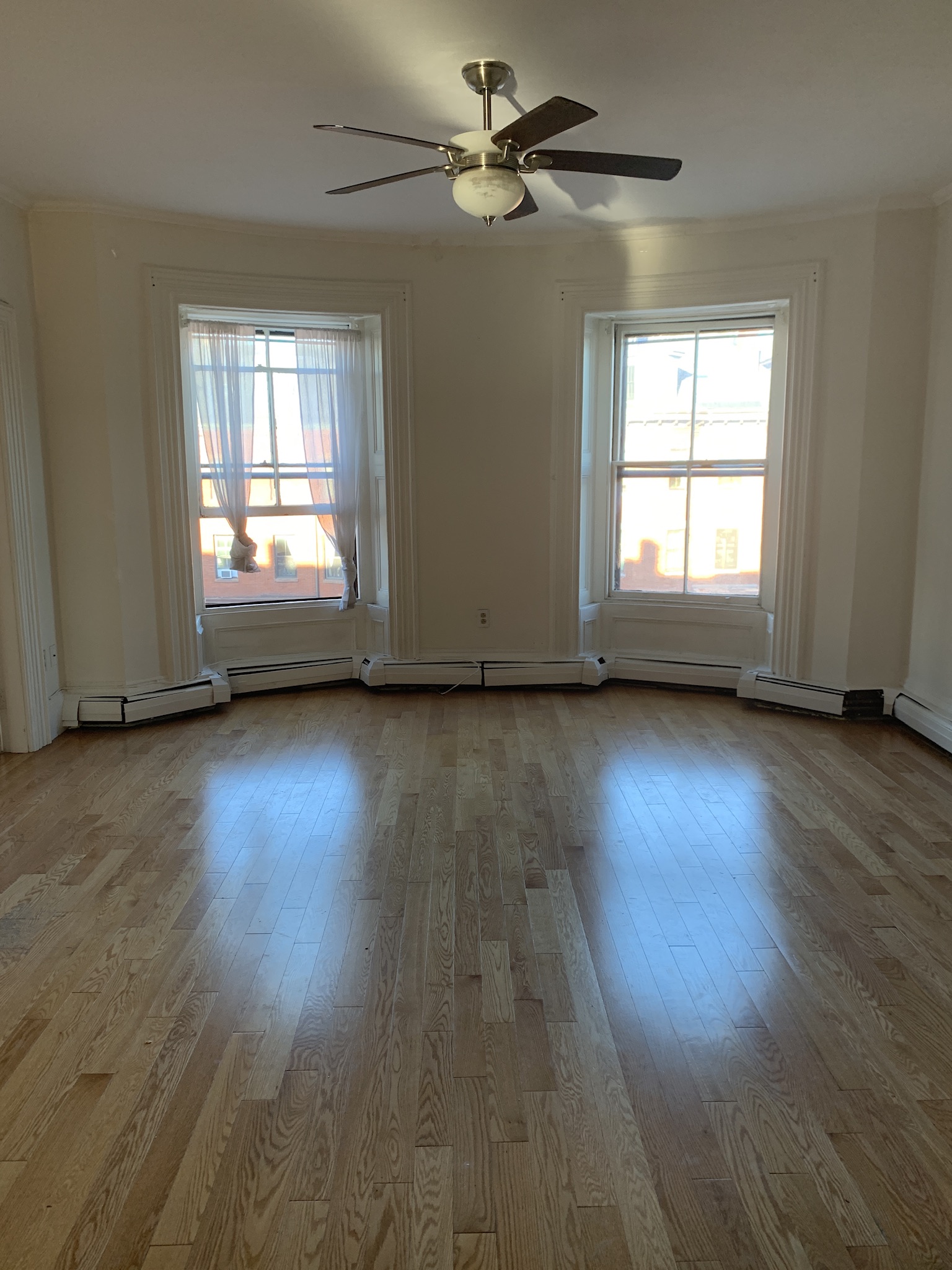 3 bed, 1 bath apartment for rent at 519 Massachusetts Ave Unit 3, South End