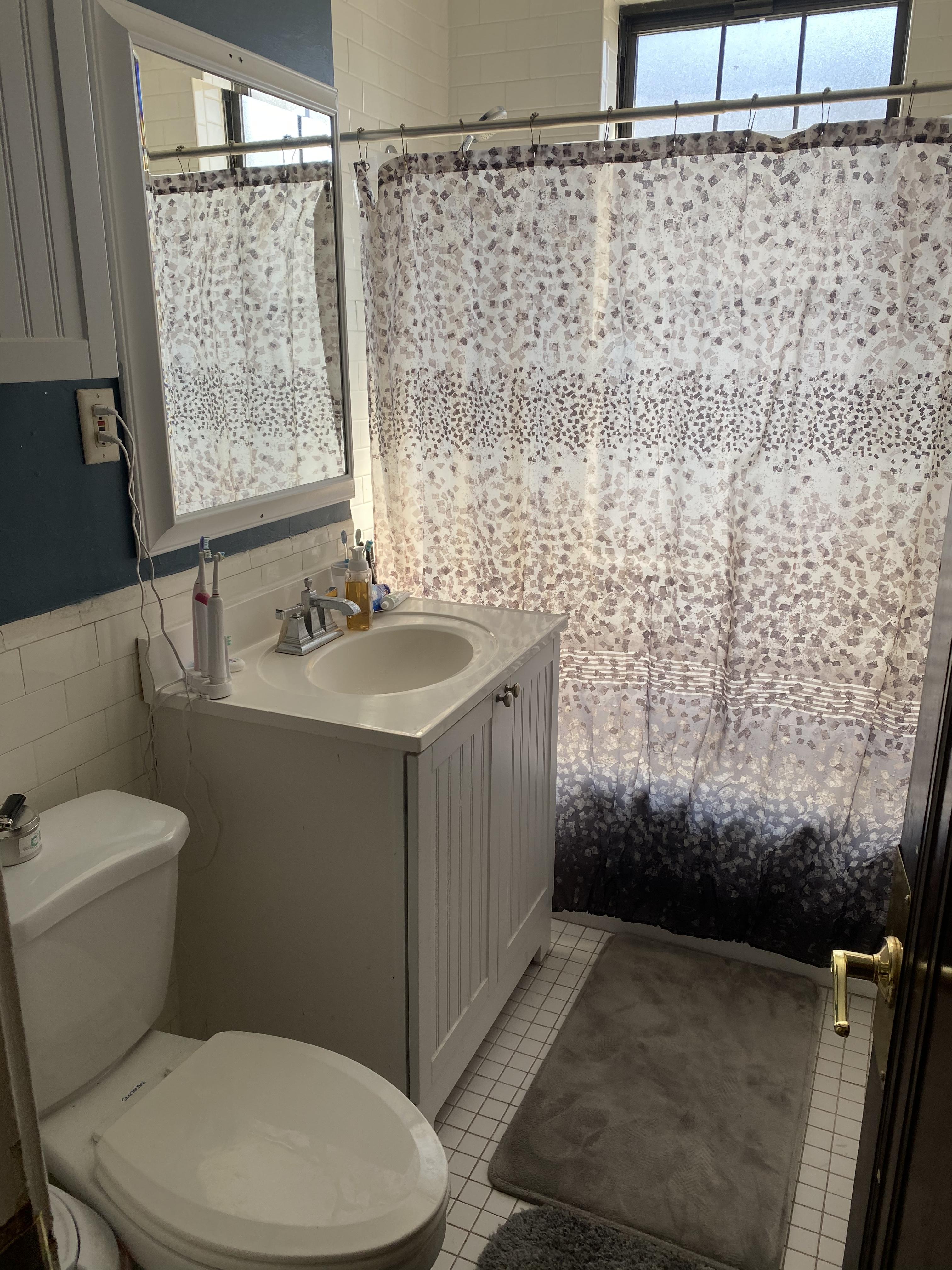 4 bed, 1 bath apartment for rent at 4 Greenway Ct Unit 4, Coolidge Corner — photo 10 of 24