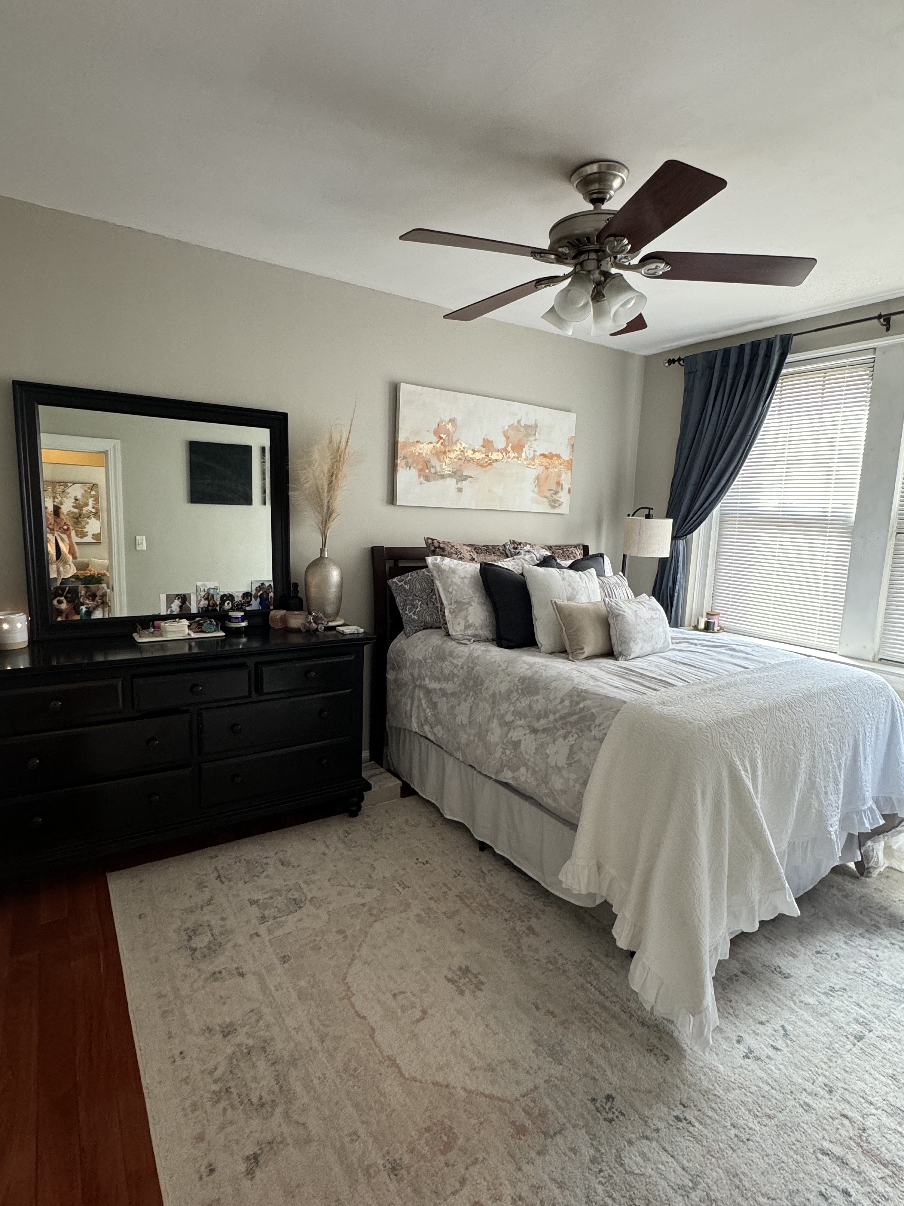 Photos of apartment on Queensberry St.,Boston MA 02215
