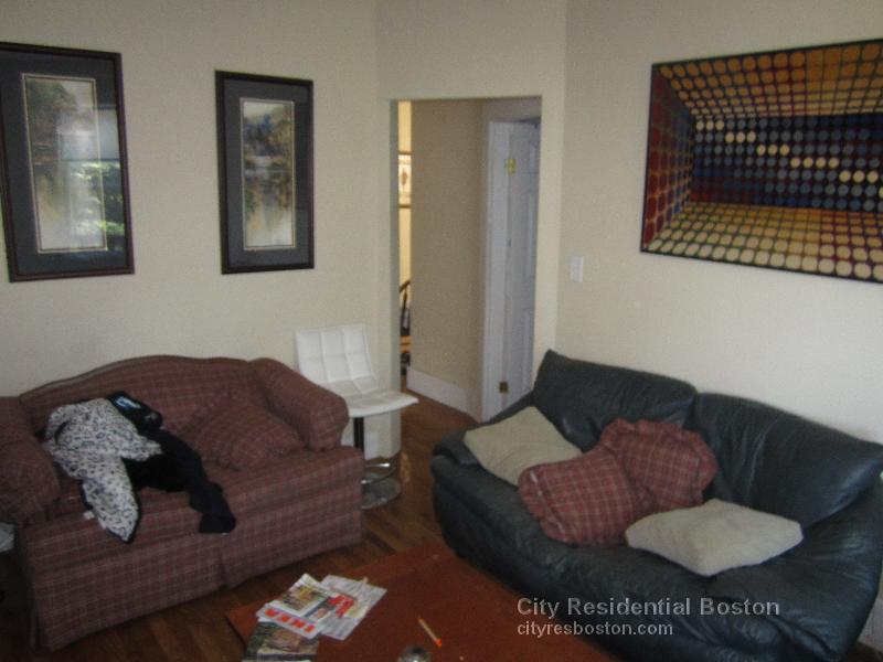 861 1st St, South Boston