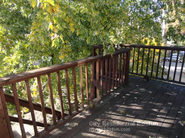 133 7th St, South Boston