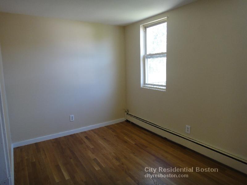 2 bed, 1 bath apartment for rent at 226 West Ninth St Unit 2, South Boston — photo 6 of 18