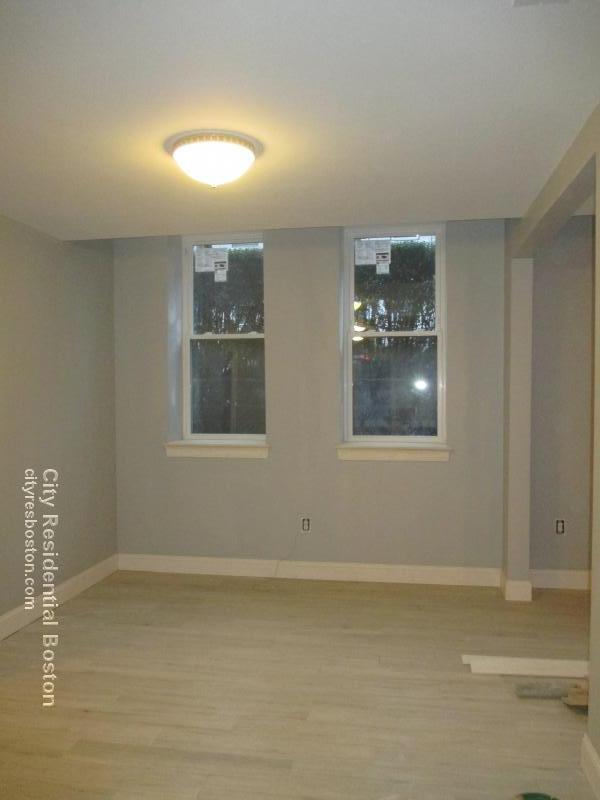 4 Greenway Ct, North Brookline