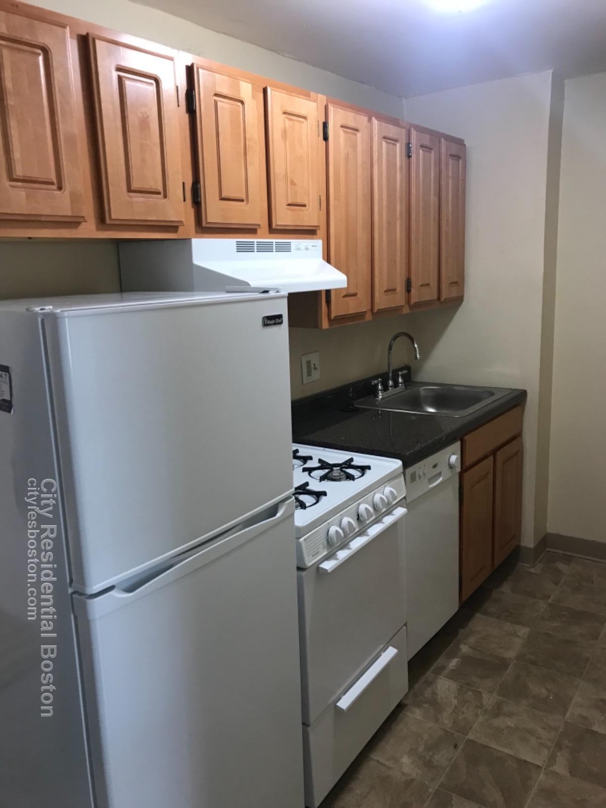 2 bed, 1 bath apartment for rent at 226 West Ninth St Unit 2, South Boston — photo 12 of 18