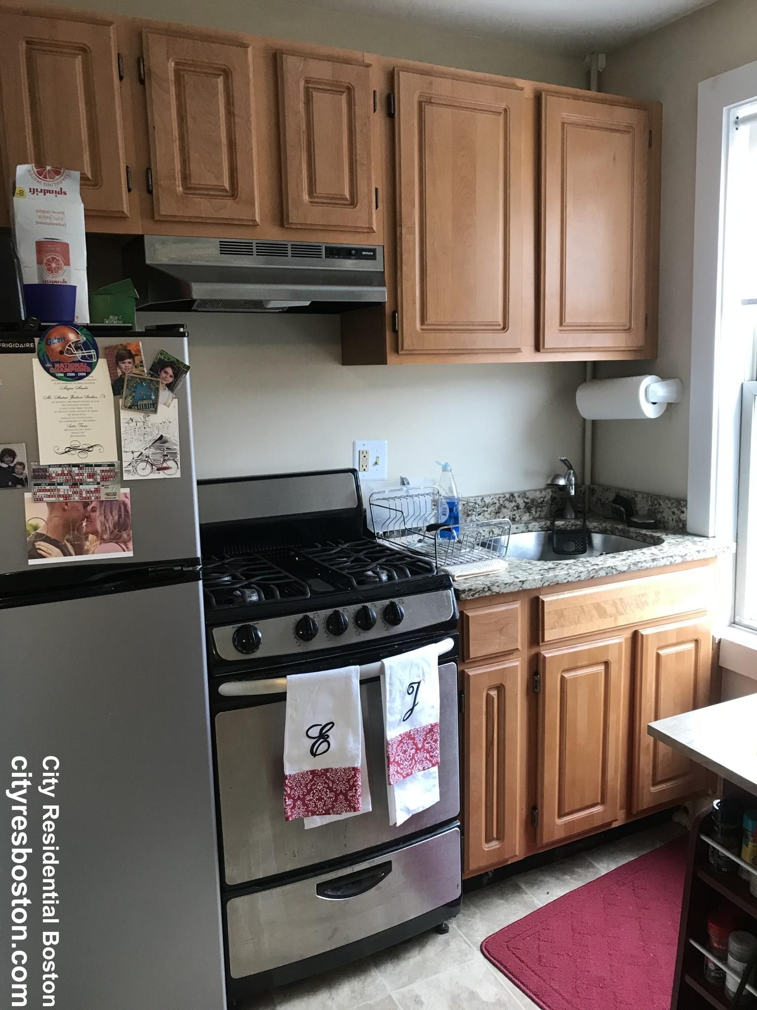 2 bed, 1 bath apartment for rent at 16 Mitchell St Unit 2, South Boston — photo 8 of 12