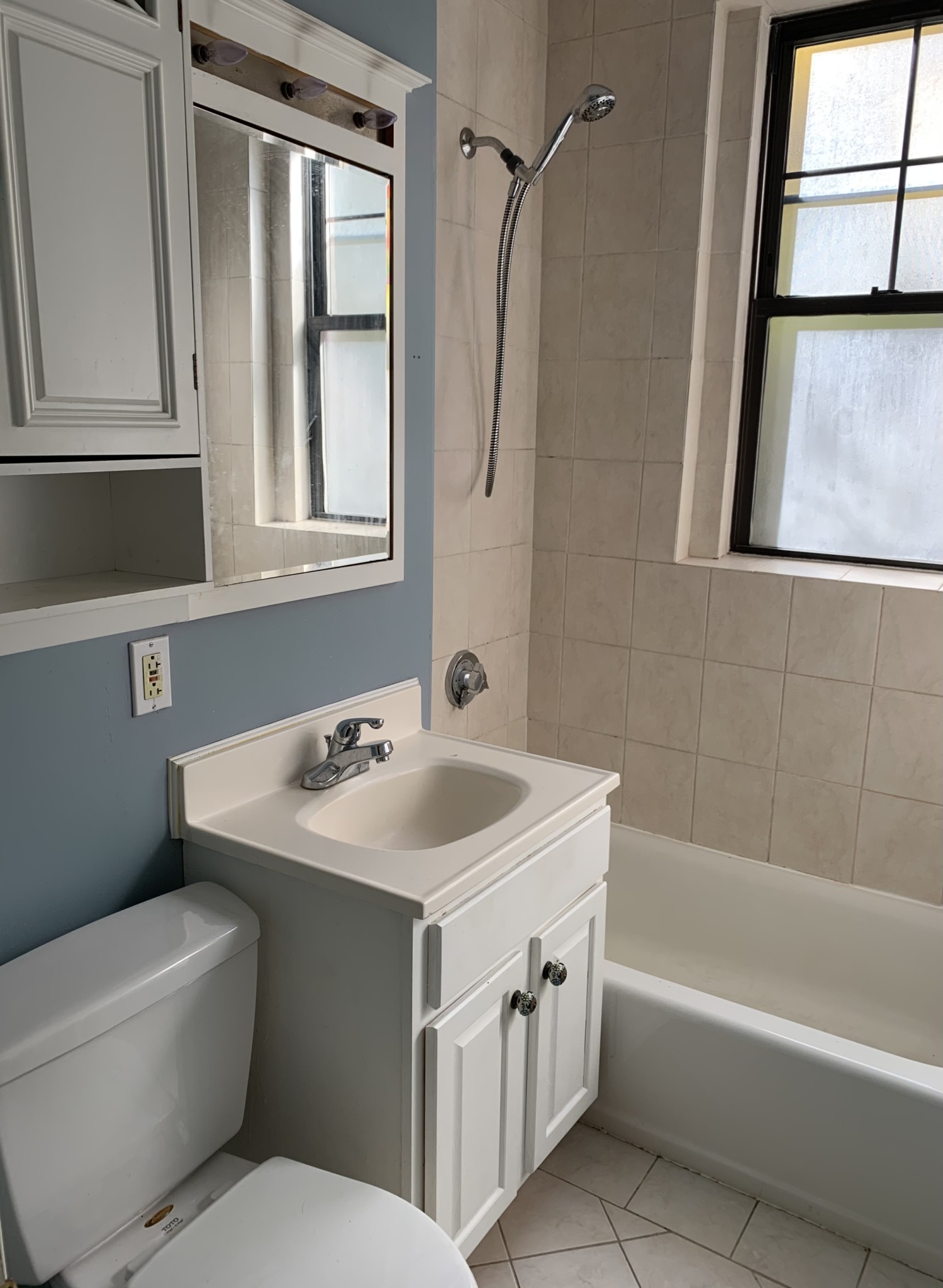 Photos of apartment on Queensberry St.,Boston MA 02215