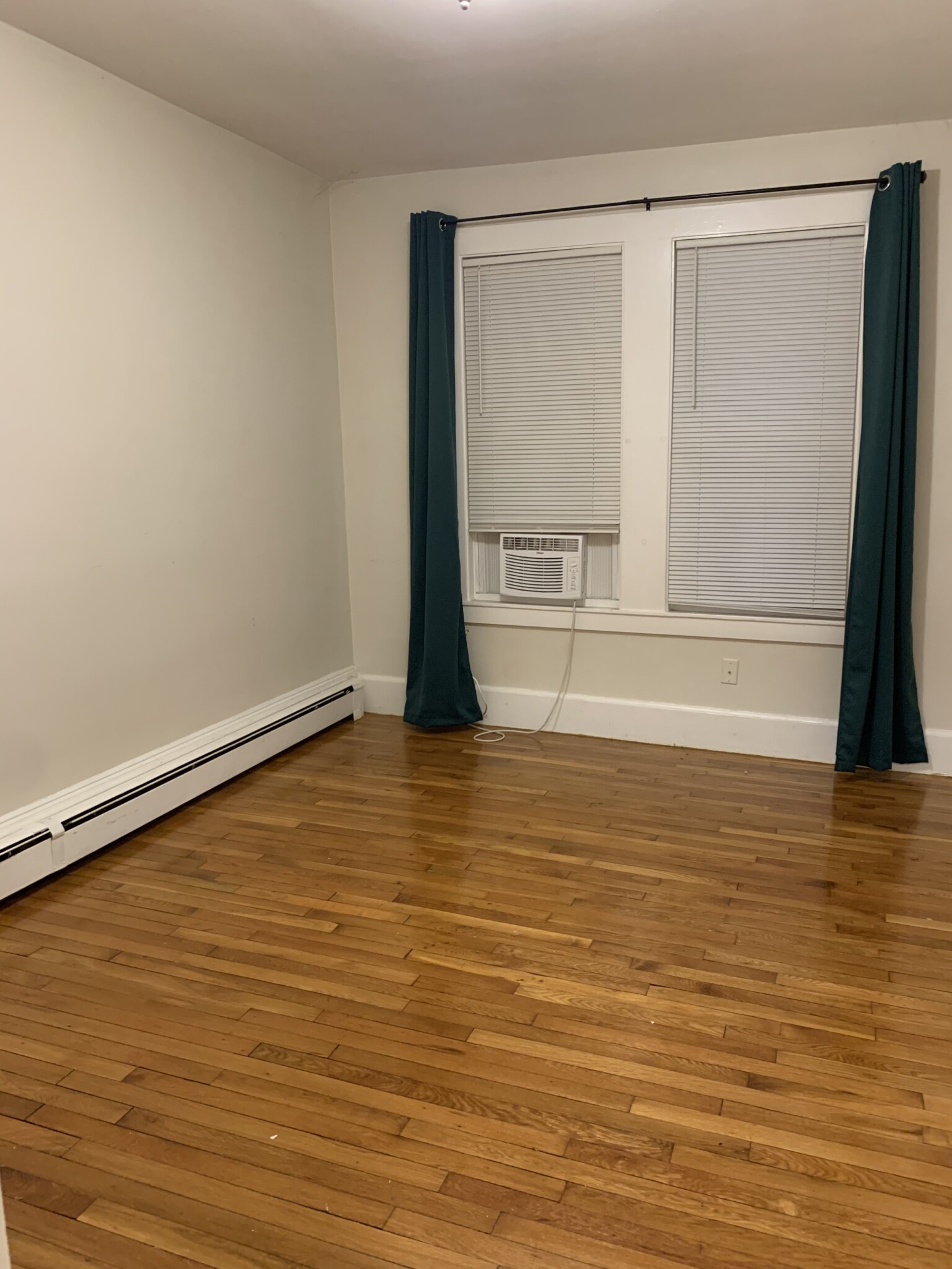 2 bed, 1 bath apartment for rent at 15 Hewlett Unit 3, Roslindale — photo 5 of 8