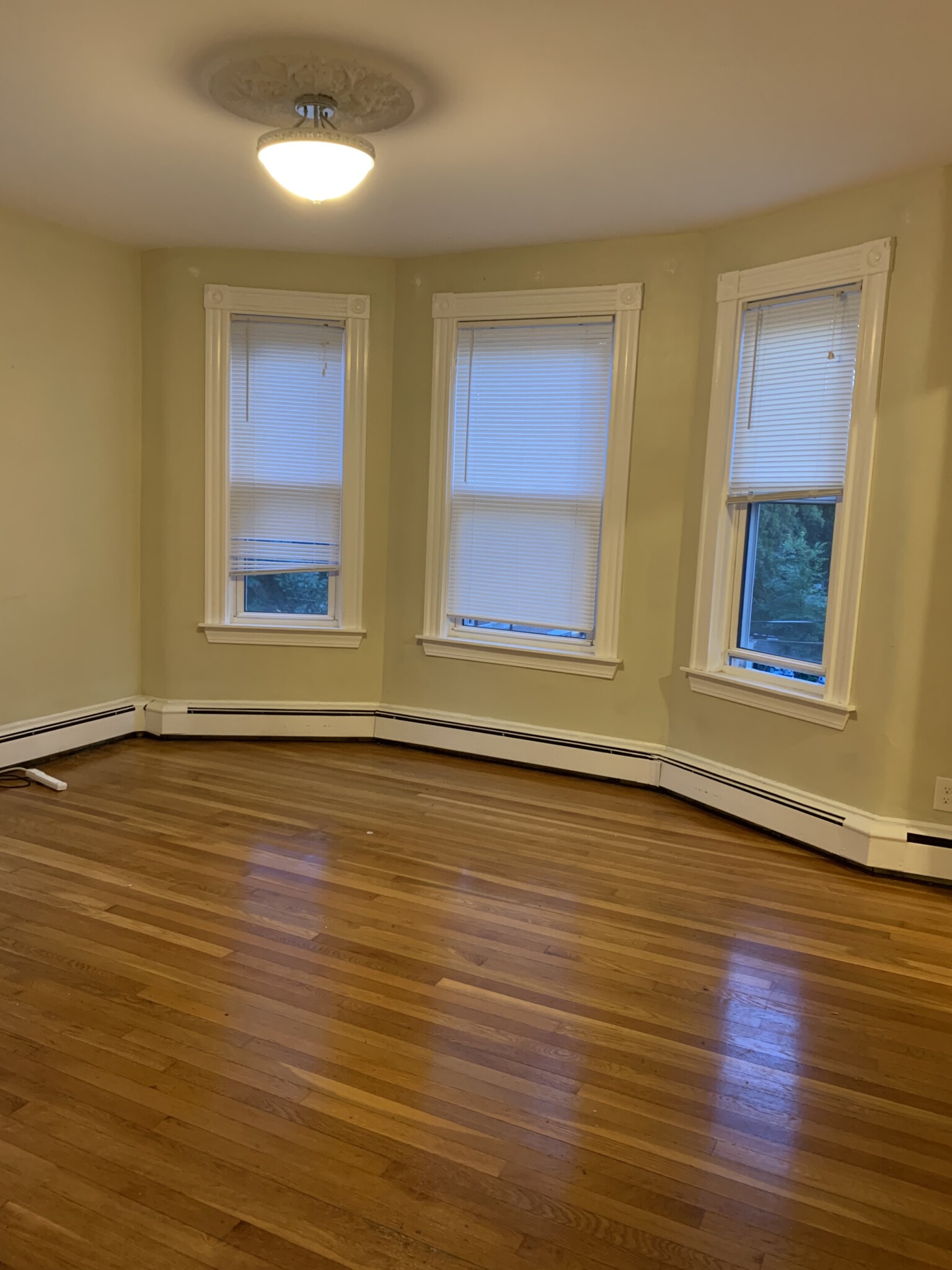 2 bed, 1 bath apartment for rent at 15 Hewlett Unit 3, Roslindale — photo 2 of 8
