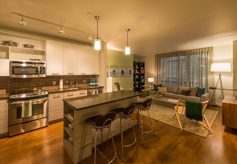 2 bed, 2 bath apartment for rent at 665 Washington St, Midtown
