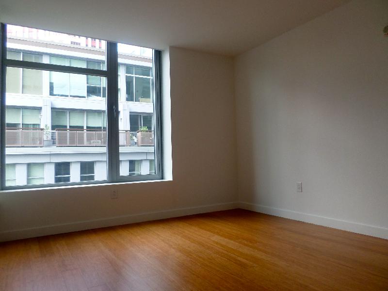 1.5 bed, 1 bath apartment for rent at 120 Kingston St Unit 15, Chinatown — photo 7 of 21
