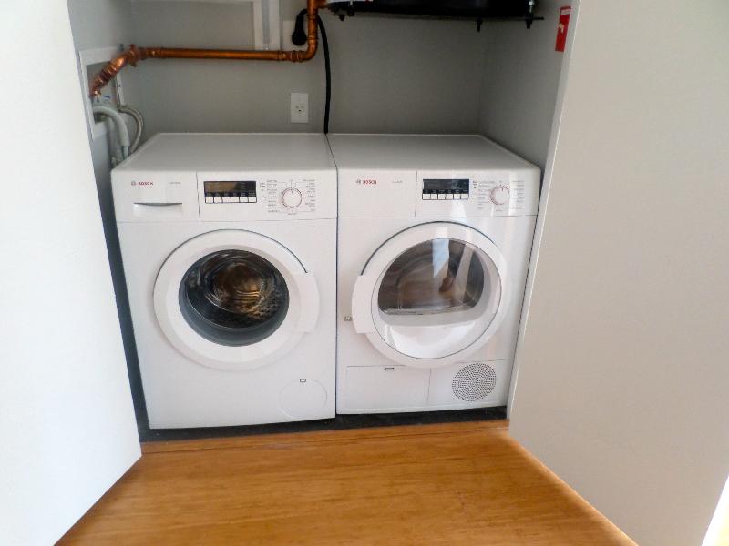1.5 bed, 1 bath apartment for rent at 120 Kingston St Unit 15, Chinatown — photo 9 of 21