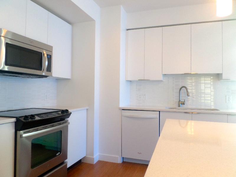 1.5 bed, 1 bath apartment for rent at 120 Kingston St Unit 15, Chinatown — photo 14 of 21