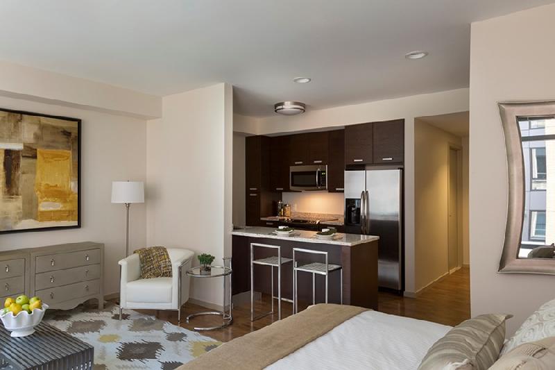 2 bed, 1.5 bath apartment for rent at 110 Beverly Unit ##, North End — photo 2 of 10